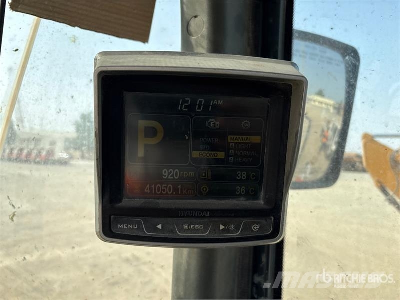 Hyundai HL770-9 لوادر بعجل