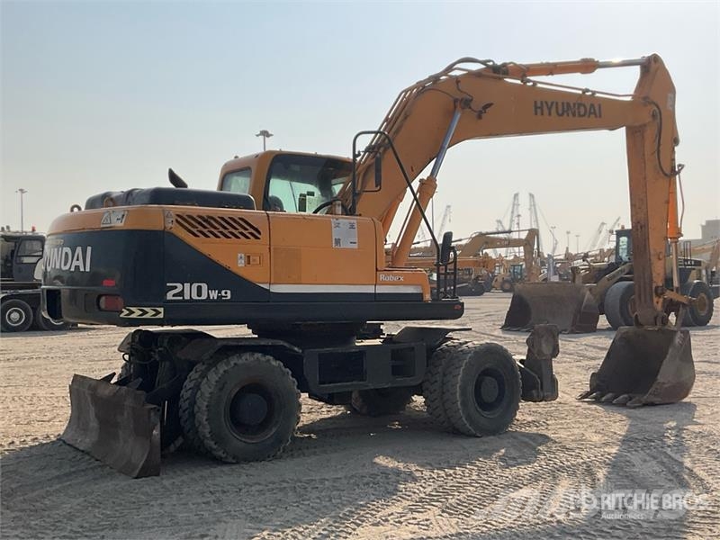 Hyundai R210W-9S Wheel Excavator Bageri na kotačima