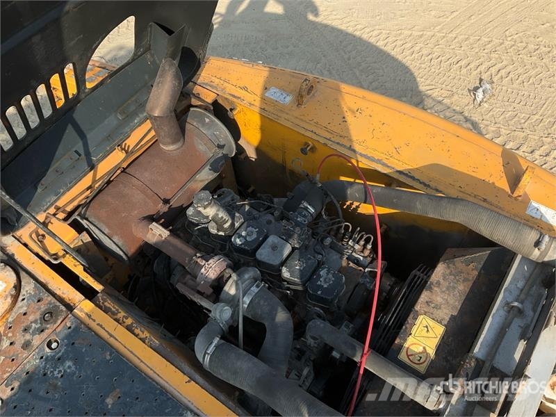 Hyundai R210W-9S Wheel Excavator Bageri na kotačima