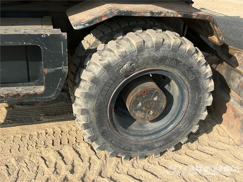Hyundai R210W-9S Wheel Excavator Bageri na kotačima