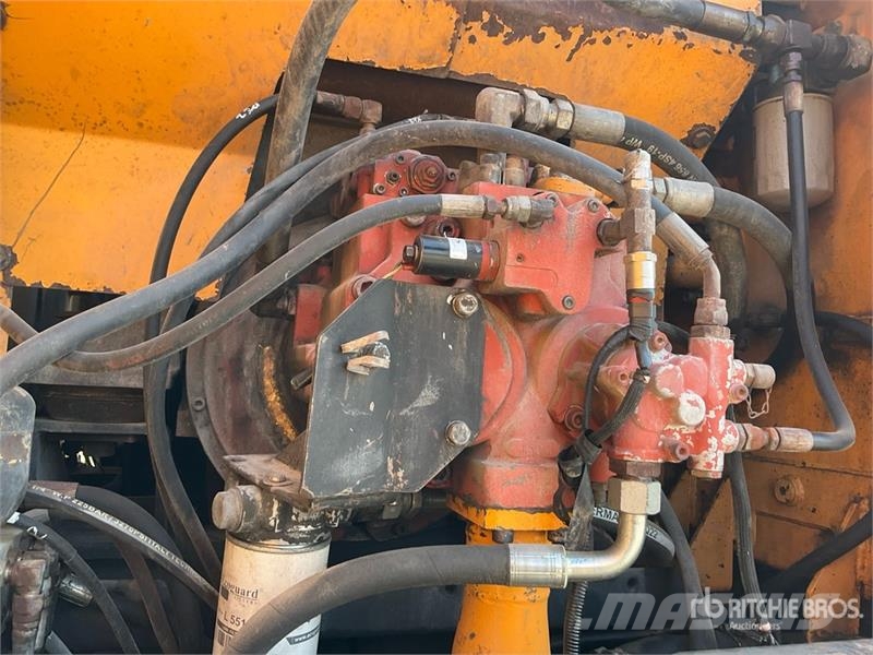 Hyundai R210W-9S Wheel Excavator Bageri na kotačima
