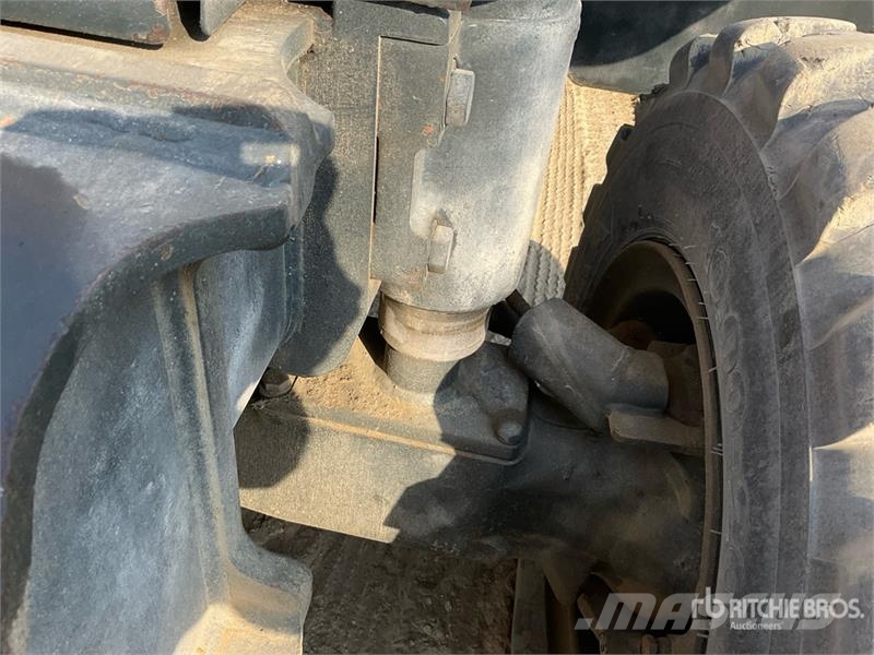 Hyundai R210W-9S Wheel Excavator Bageri na kotačima
