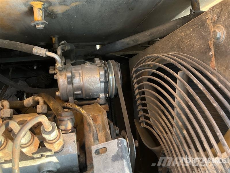 Hyundai R210W-9S Wheel Excavator Bageri na kotačima