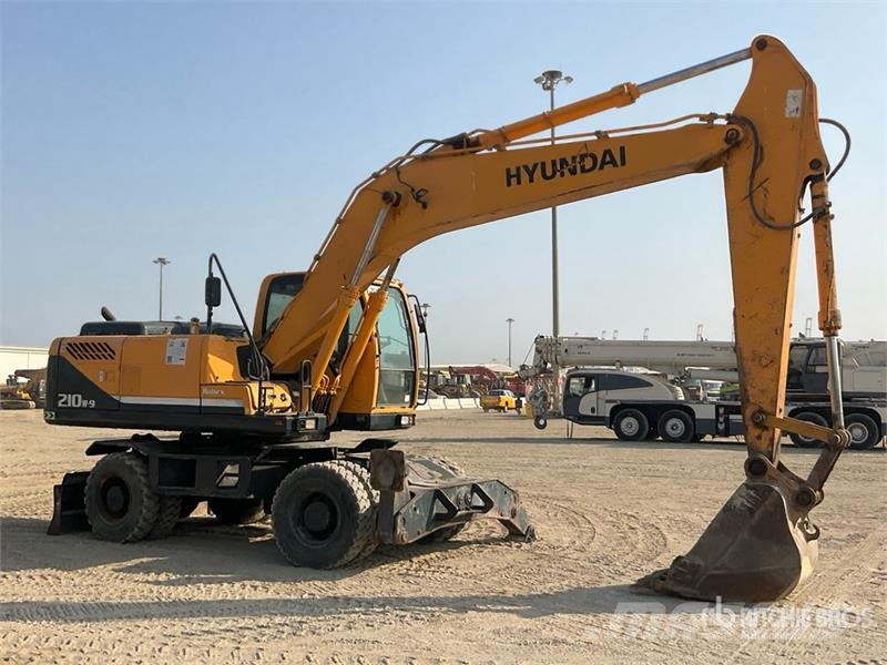Hyundai R210W-9S Wheel Excavator Bageri na kotačima