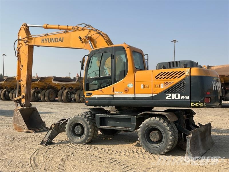 Hyundai R210W-9S Wheel Excavator Bageri na kotačima