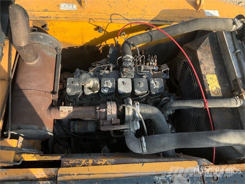 Hyundai R210W-9S Wheel Excavator Bageri na kotačima