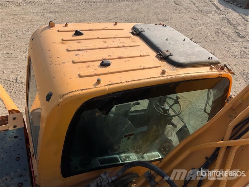 Hyundai R210W-9S Wheel Excavator Bageri na kotačima