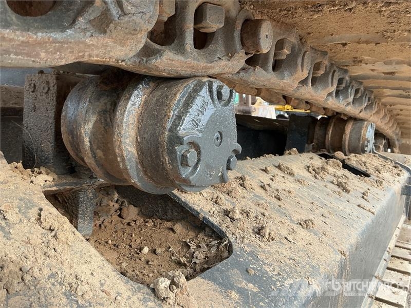 Hyundai R215 Tracked Excavator Гусеничні екскаватори