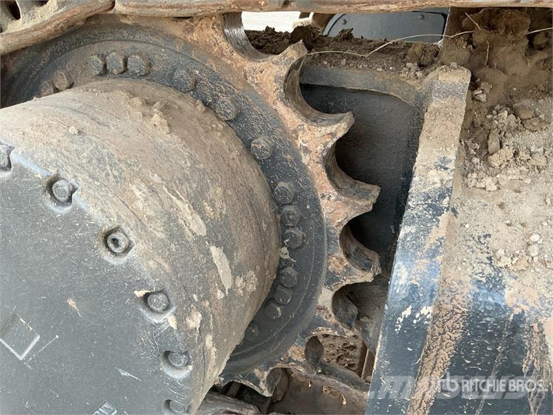 Hyundai R215 Tracked Excavator Гусеничні екскаватори