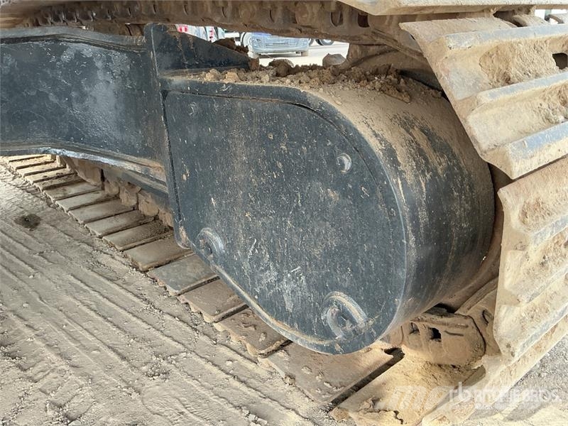 Hyundai R215 Tracked Excavator Гусеничні екскаватори