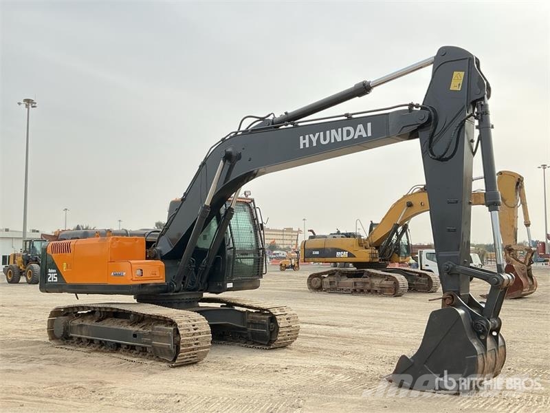 Hyundai R215 Tracked Excavator Гусеничні екскаватори