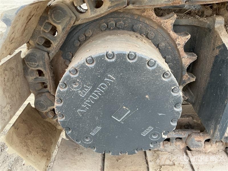 Hyundai R215 Tracked Excavator Гусеничні екскаватори