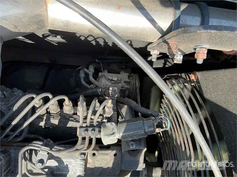 Hyundai R215L Tracked Excavator Roomikekskavaatorid