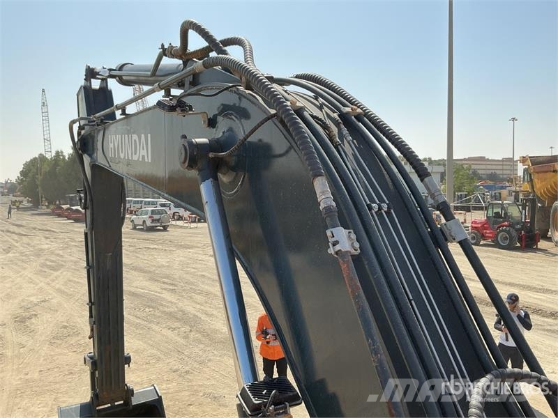 Hyundai R215L Tracked Excavator Roomikekskavaatorid