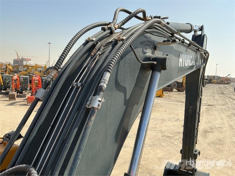Hyundai R215L Tracked Excavator Roomikekskavaatorid