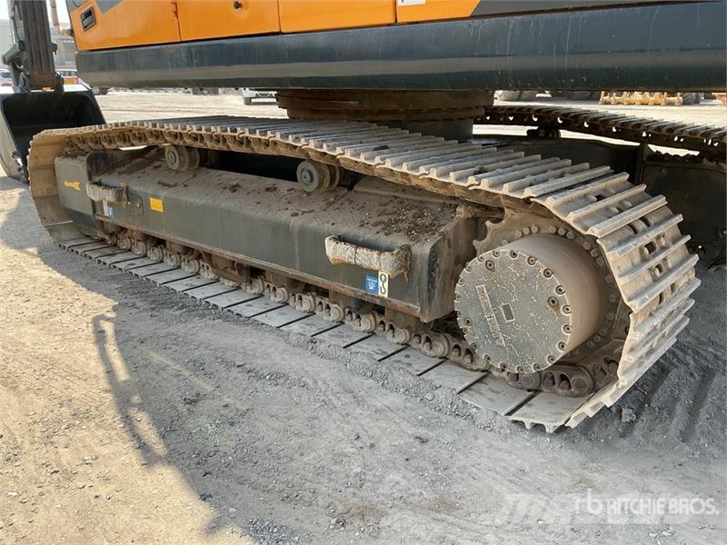 Hyundai R215L Tracked Excavator Roomikekskavaatorid