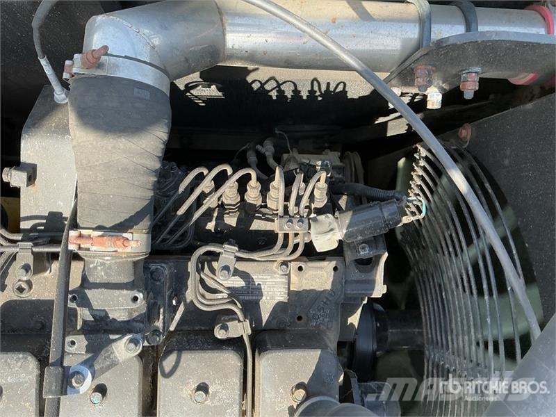 Hyundai R215L Tracked Excavator Roomikekskavaatorid