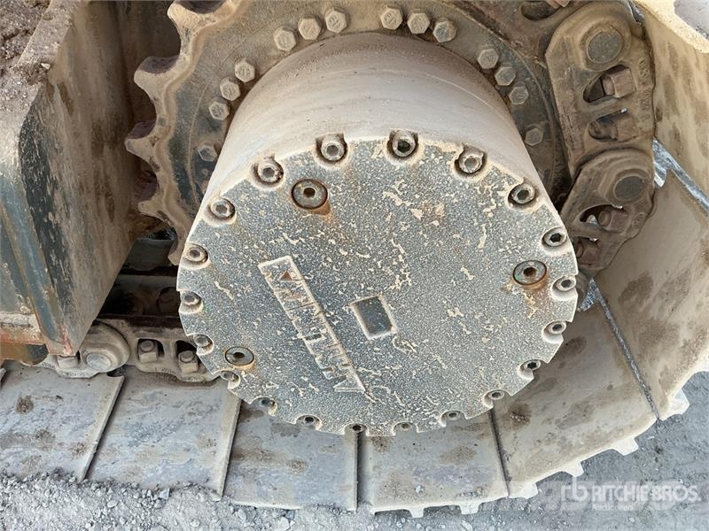 Hyundai R215L Tracked Excavator Roomikekskavaatorid
