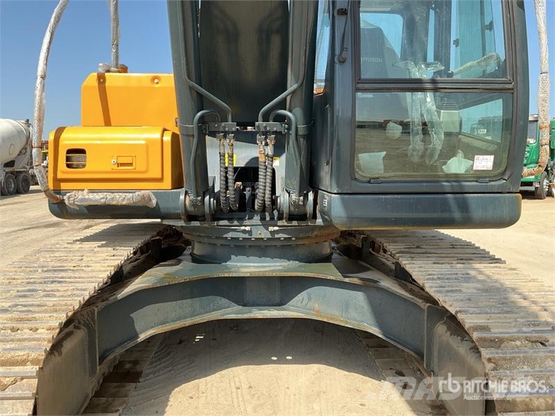 Hyundai R215L Tracked Excavator Roomikekskavaatorid