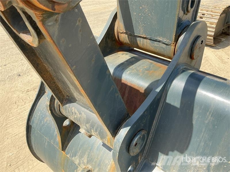 Hyundai R215L Tracked Excavator Roomikekskavaatorid