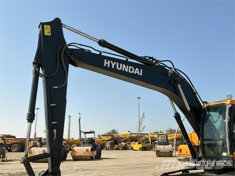 Hyundai R215L Tracked Excavator Roomikekskavaatorid