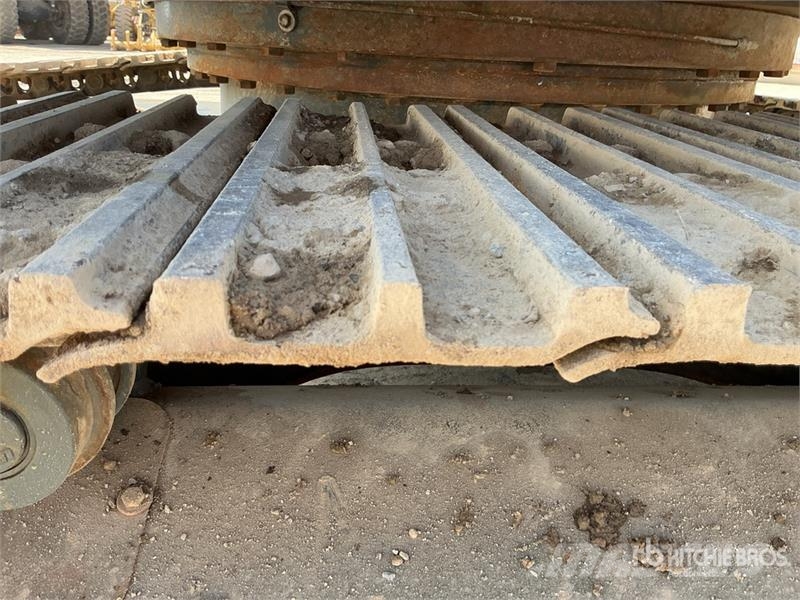 Hyundai R215L Tracked Excavator Roomikekskavaatorid