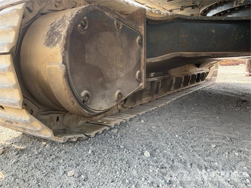 Hyundai Robex 480LC Tracked Excavator حفارات زحافة