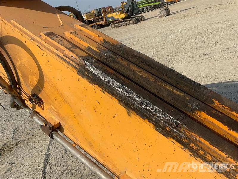 Hyundai Robex 480LC Tracked Excavator حفارات زحافة