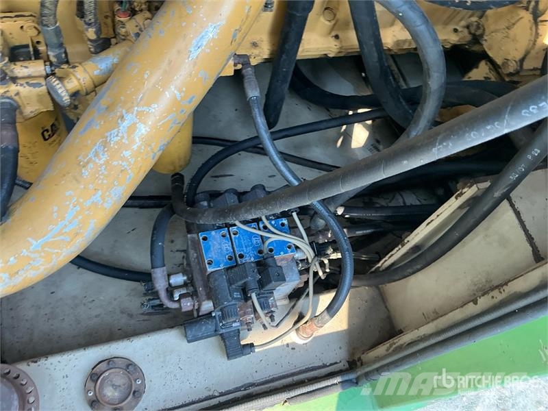  ICE 816 Hydraulic Vibro with Double clamp Pile Ham مطارق دق خوازيق هيدروليكية