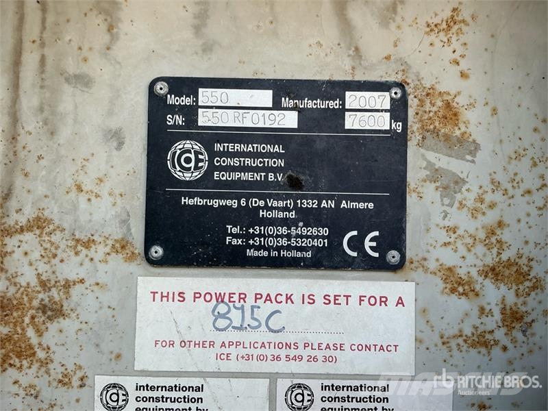  ICE 816 Hydraulic Vibro with Double clamp Pile Ham مطارق دق خوازيق هيدروليكية