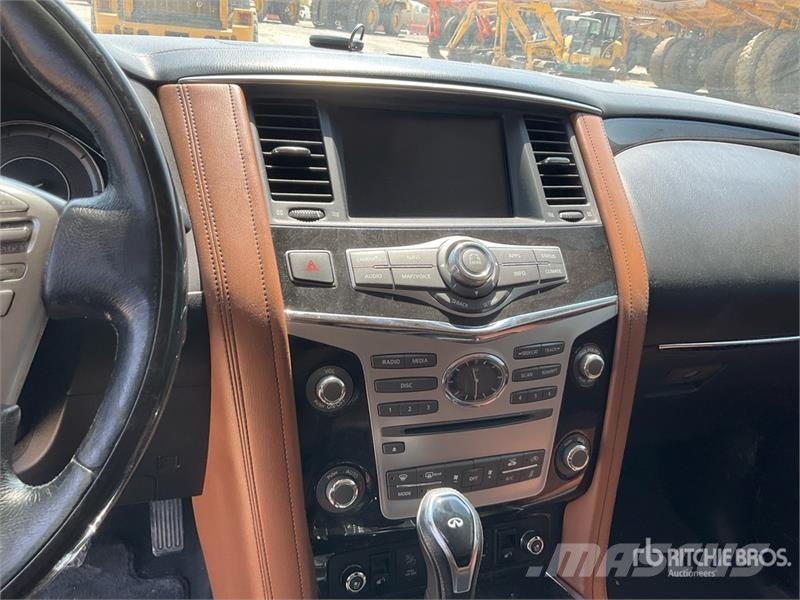 Infiniti QX80 2WD SUV 汽车
