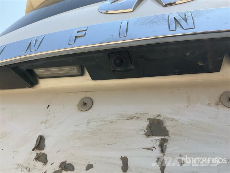 Infiniti QX80 2WD SUV 汽车