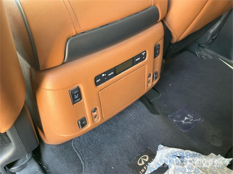 Infiniti QX80 2WD SUV 汽车