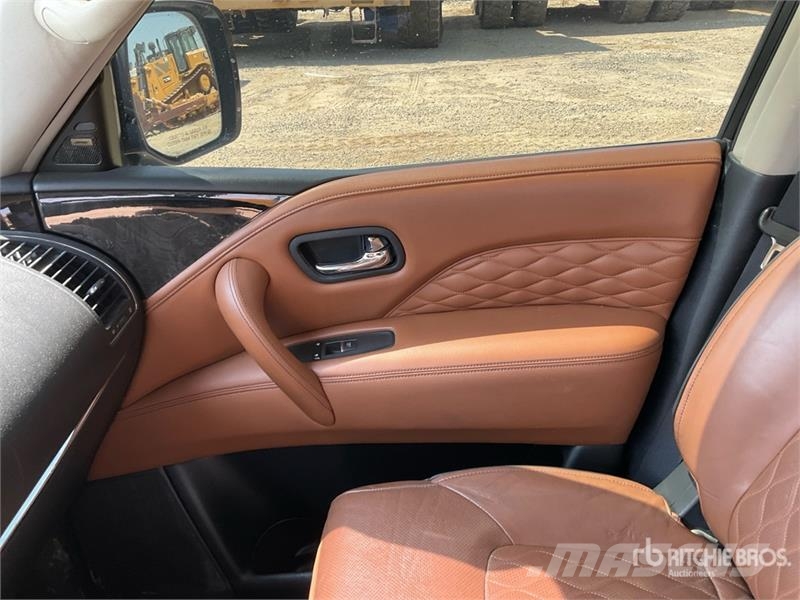 Infiniti QX80 2WD SUV 汽车