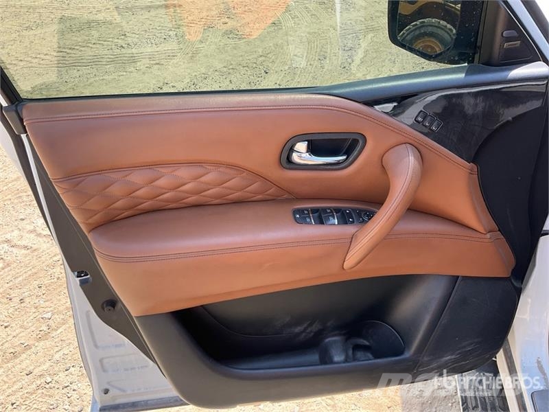 Infiniti QX80 2WD SUV 汽车