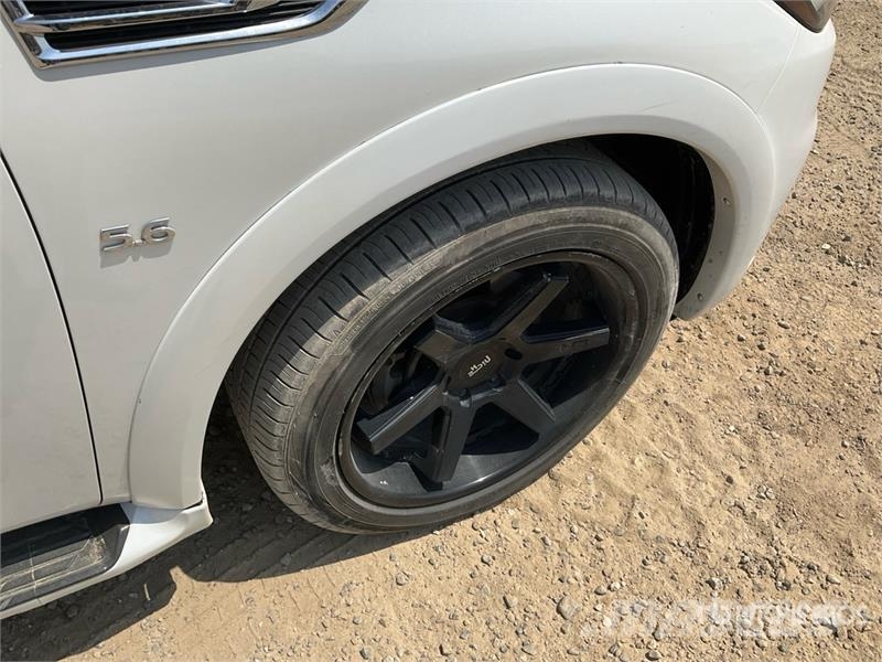 Infiniti QX80 2WD SUV 汽车