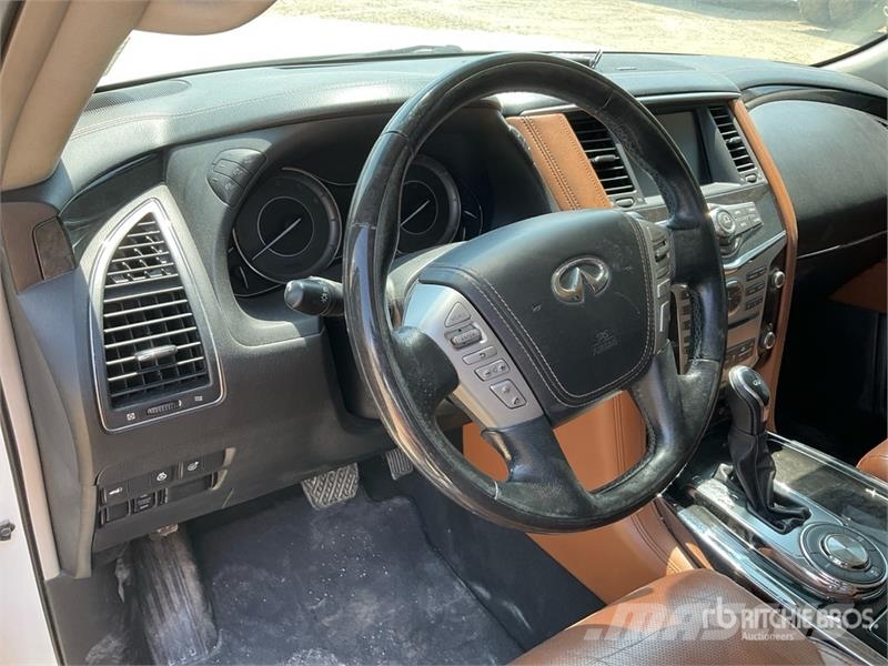 Infiniti QX80 2WD SUV 汽车