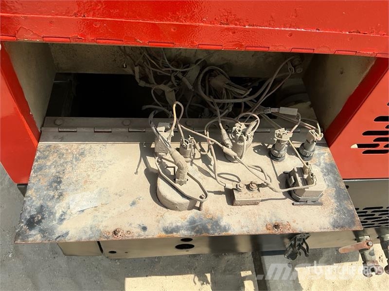 Ingersoll Rand 771 Mobile Air Compressor Компресори