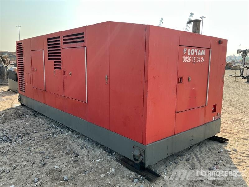 Ingersoll Rand NHP10/425 Skid-Mounted Air Compressor (Inoperable) مكابس