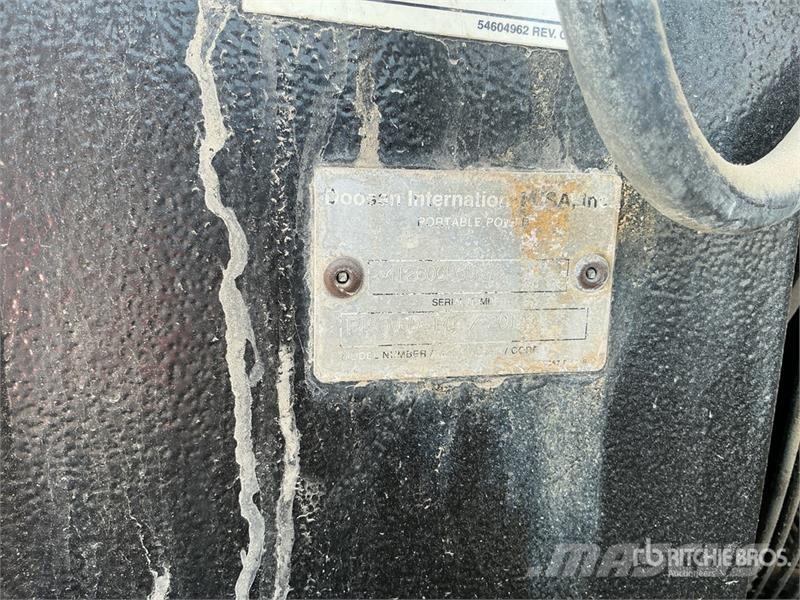 Ingersoll Rand P185WJD Mobile Air Compressor مكابس