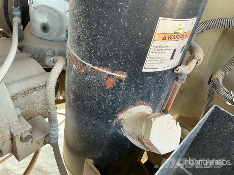 Ingersoll Rand P185WJD Mobile Air Compressor مكابس