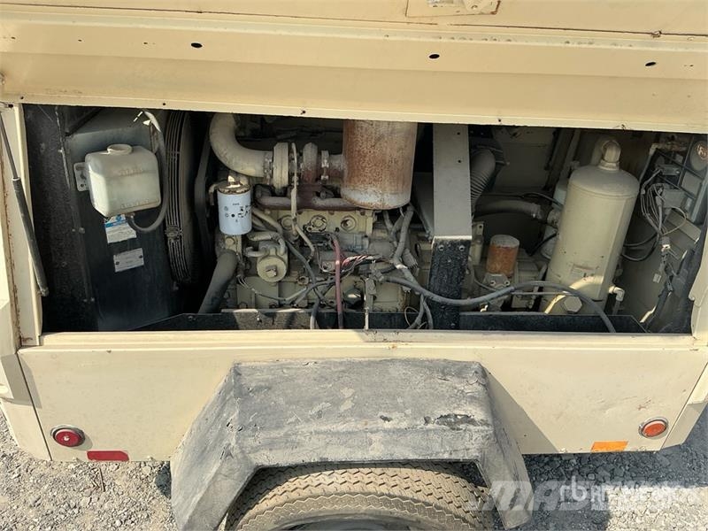Ingersoll Rand P185WJD Mobile Air Compressor (Inoperable) Kompressorid