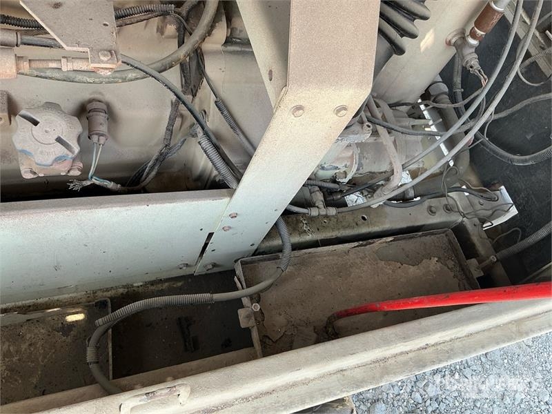 Ingersoll Rand P185WJD Mobile Air Compressor Compressori