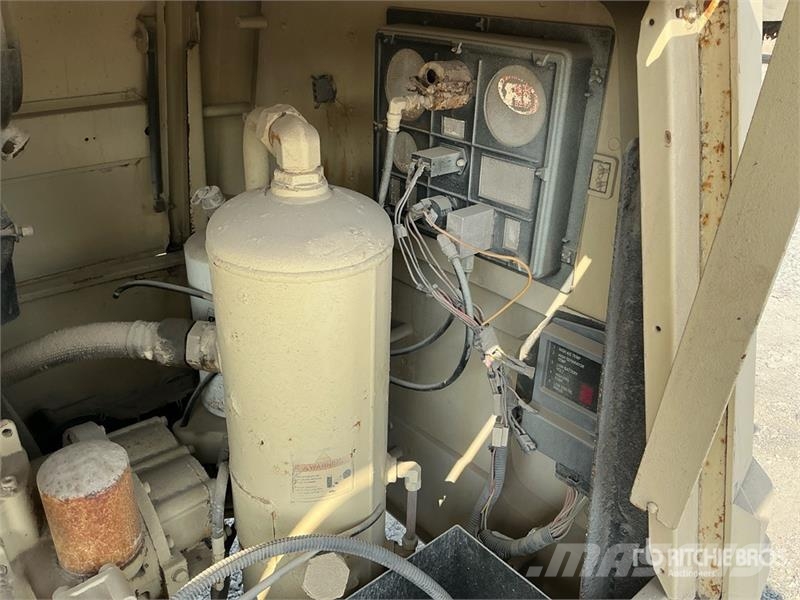 Ingersoll Rand P185WJD Mobile Air Compressor (Inoperable) Kompressorid