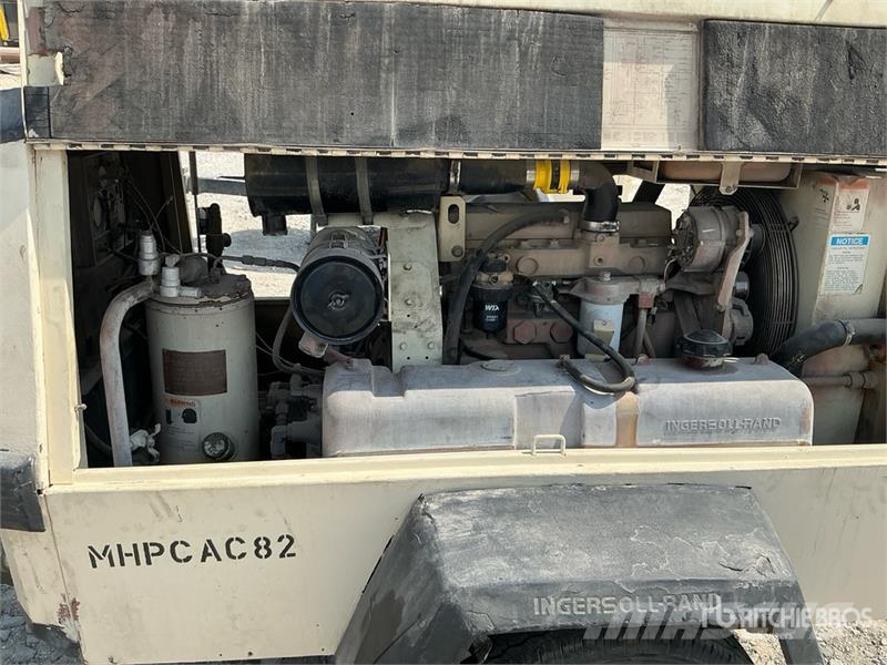 Ingersoll Rand P185WJD Mobile Air Compressor Compressori