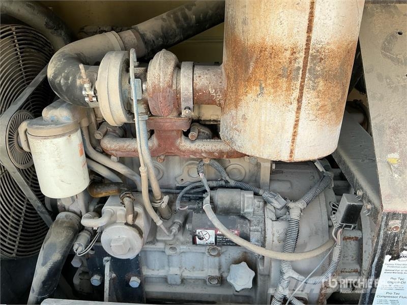 Ingersoll Rand P185WJD Mobile Air Compressor مكابس