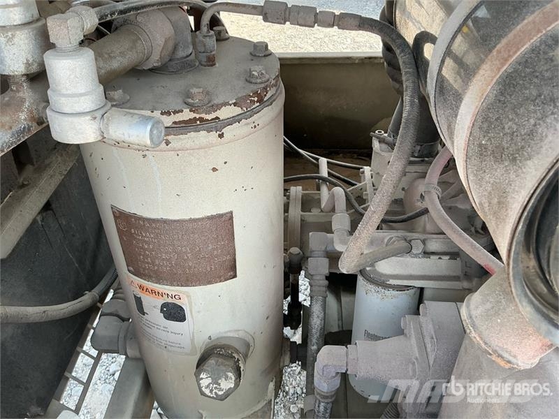 Ingersoll Rand P185WJD Mobile Air Compressor Compressori