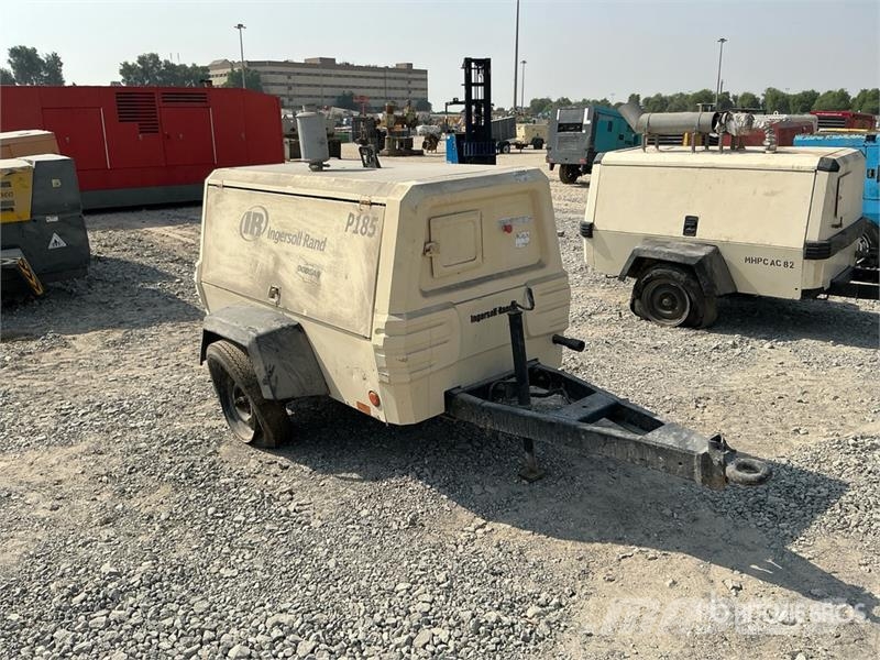 Ingersoll Rand P185WJD Mobile Air Compressor (Inoperable) Kompressorid