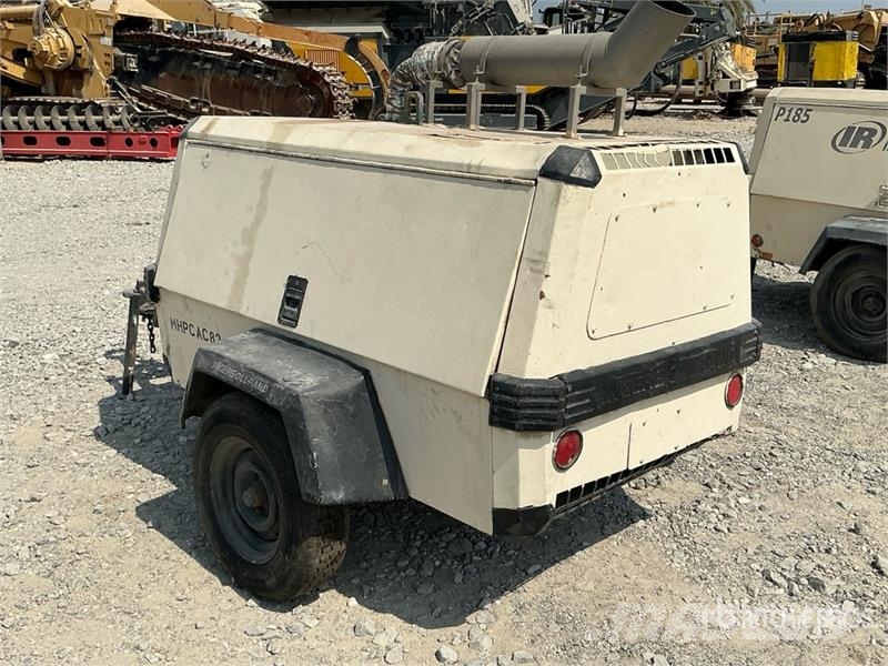 Ingersoll Rand P185WJD Mobile Air Compressor Compressori