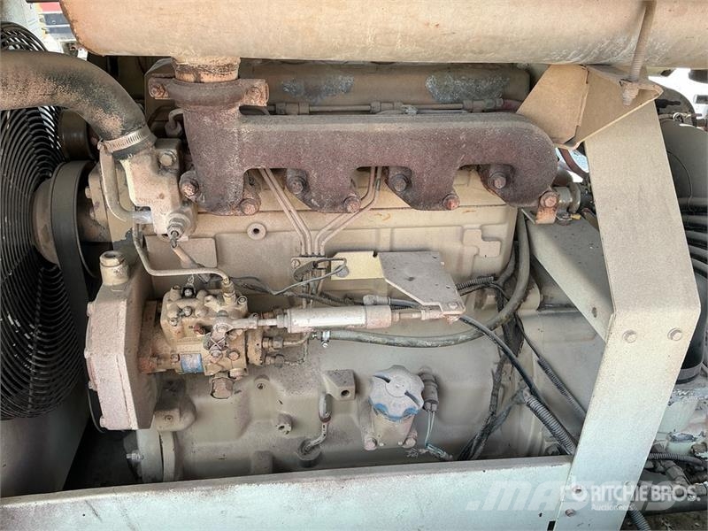 Ingersoll Rand P185WJD Mobile Air Compressor Compressori
